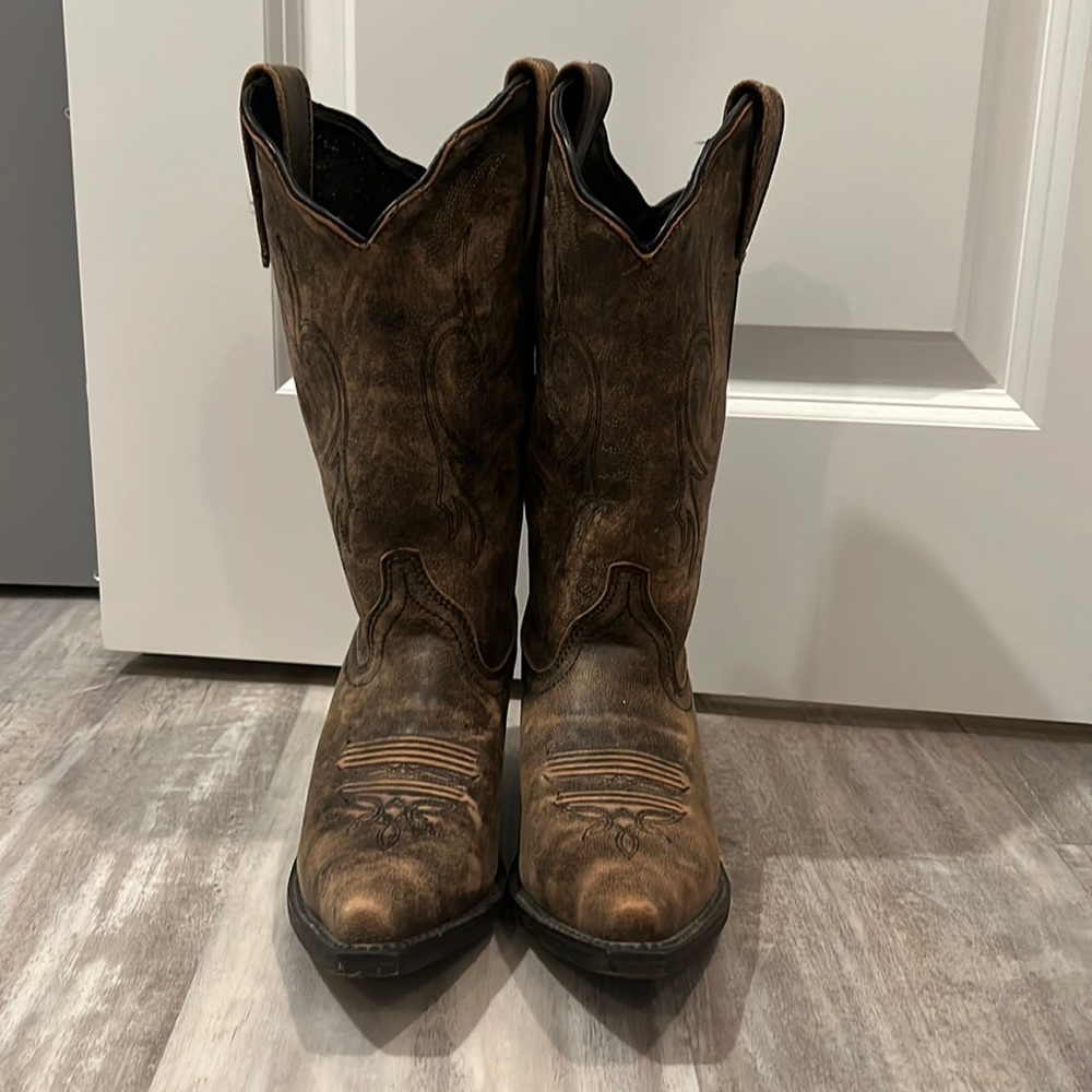Like New Brown Cowboy Boots - Size 7.5 Wide